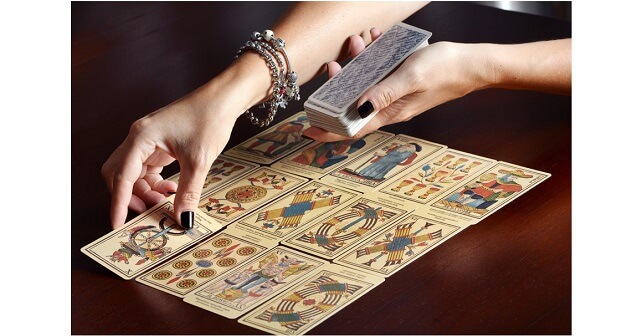 Voyance tarot : tout savoir sur la taromancie